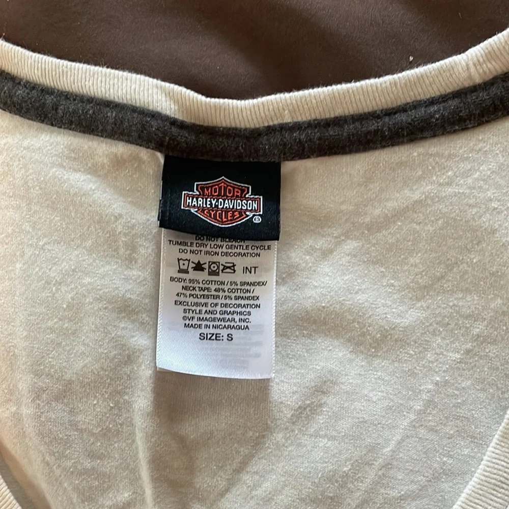 Harley Davison T-Shirt. Small - Picture 2 of 3